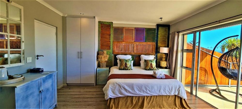 African Groove Camps Bay Image 43