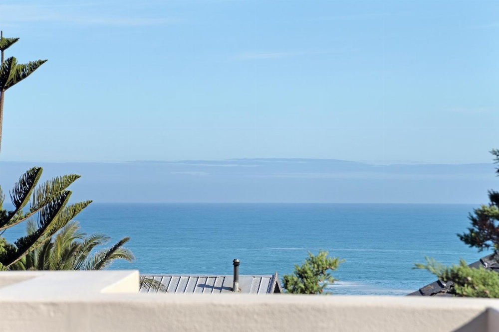 African Groove Camps Bay Image 48