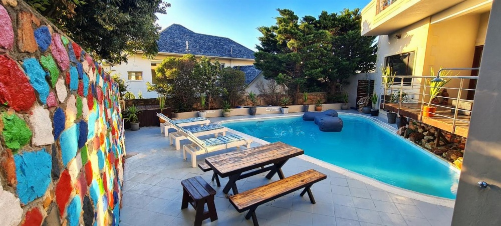 African Groove Camps Bay Image 7